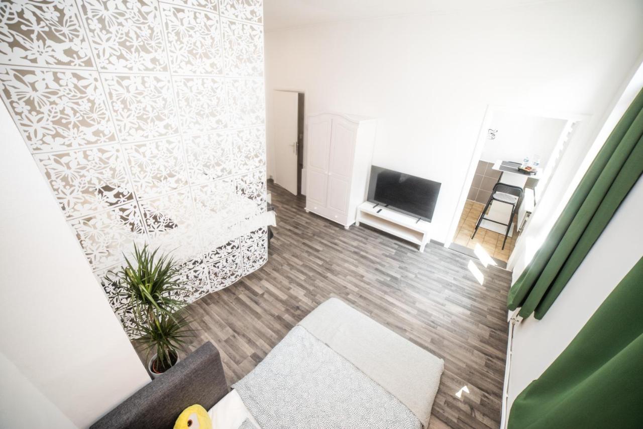 بروكسل City Centre Hidden Gem! Apartment For Up To 3 People المظهر الخارجي الصورة